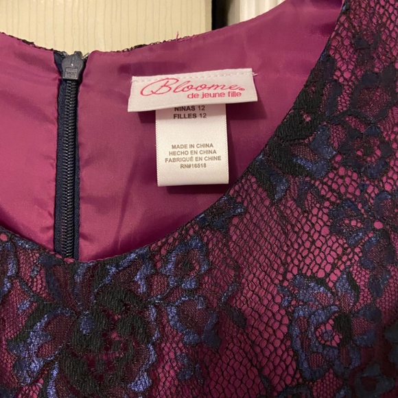 Beautiful purple dress with navy lace overlay - Picture 2 of 8